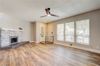 Photo #2: 2510649 Listing