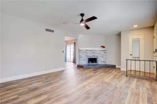 Photo #3: 2510649 Listing