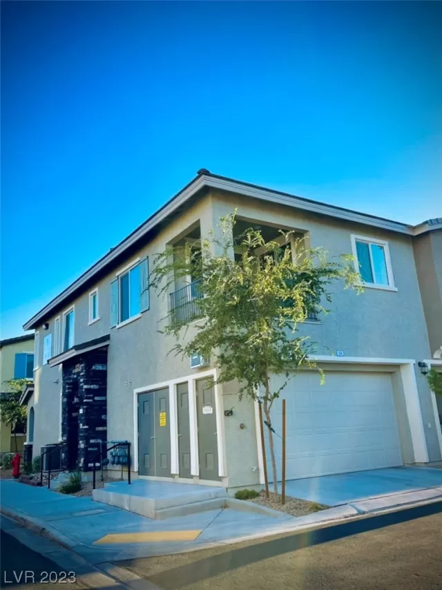 MLS: 2510659 Condo For Sale