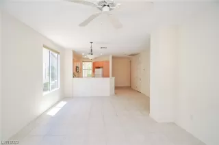 Photo #3: 2510668 Listing 