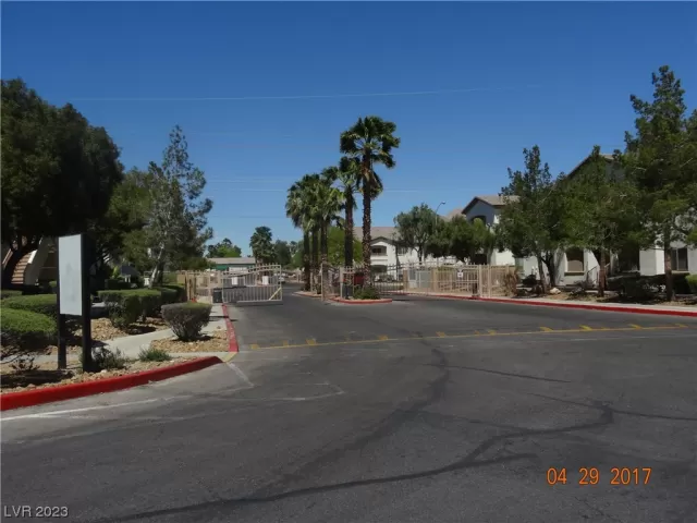 MLS: 2510692 Condo For Sale