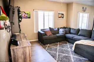 Photo #1: 2510699 Listing