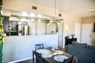 Photo #4: 2510699 Listing