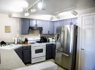 Photo #6: 2510699 Listing