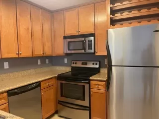 Photo #4: 2510766 Listing 