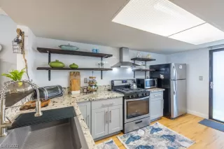 Photo #6: 2510772 Listing 