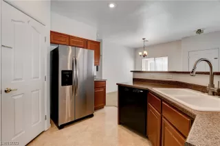 Photo #2: 2510774 Listing 