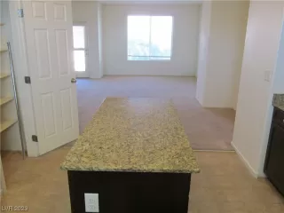 Photo #4: 2510780 Listing 