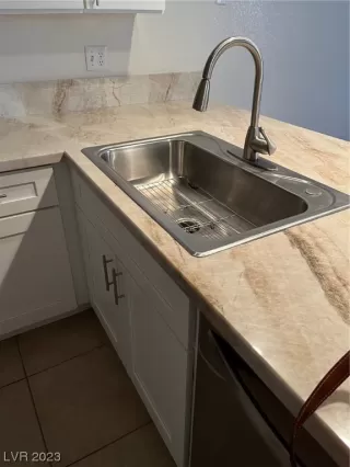 Photo #3: 2510786 Listing 