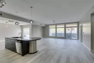 Photo #6: 2510803 Listing 