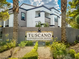 Photo #1: 2510824 Listing