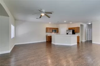 Photo #5: 2510829 Listing 