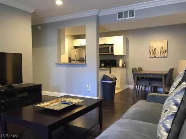 MLS: 2510840 Condo For Sale