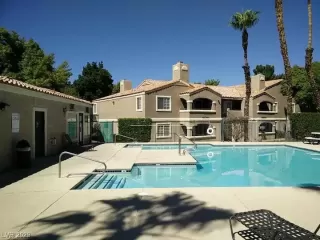 Photo #4: 2510840 Listing 