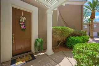 Photo #2: 2510846 Listing 