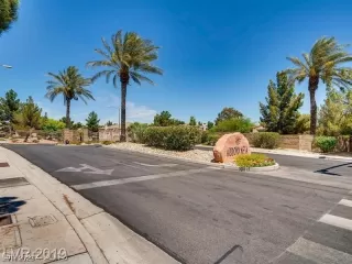 Photo #3: 2510852 Listing 