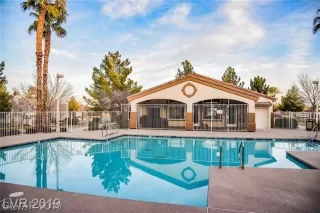 Photo #4: 2510852 Listing 