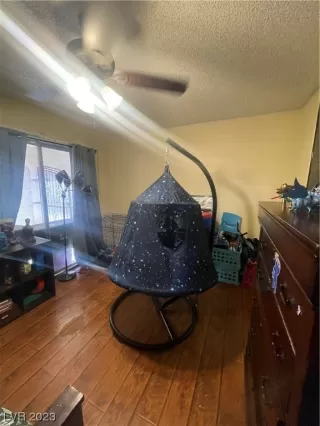 Photo #3: 2510917 Listing