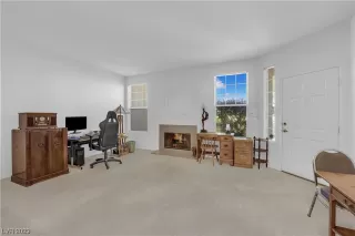 Photo #5: 2510928 Listing
