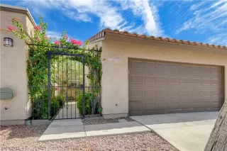 Photo #1: 2510932 Listing