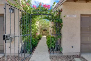 Photo #2: 2510932 Listing