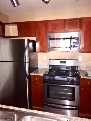 Photo #6: 2510934 Listing 