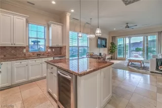 Photo #4: 2510964 Listing 