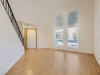 Photo #3: 2510971 Listing 