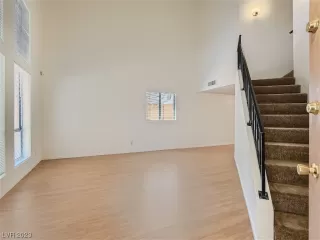 Photo #4: 2510971 Listing 