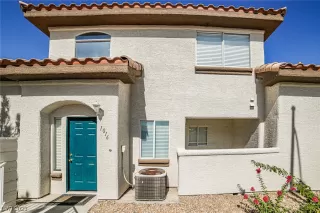 Photo #2: 2511068 Listing