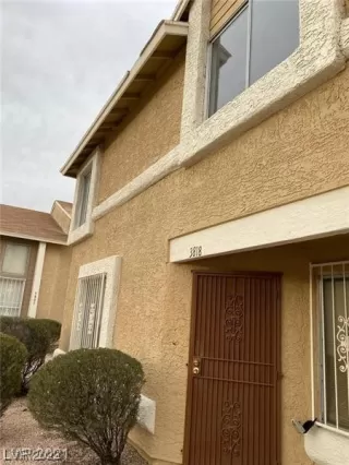 Photo #2: 2511074 Listing