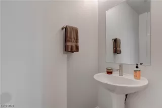 Photo #3: 2511076 Listing