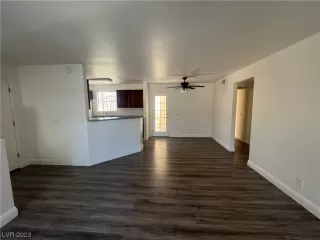 Photo #6: 2511104 Listing 