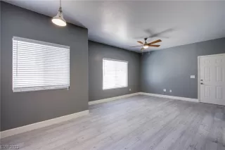 Photo #2: 2511120 Listing 
