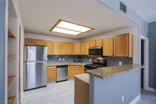 Photo #6: 2511120 Listing 