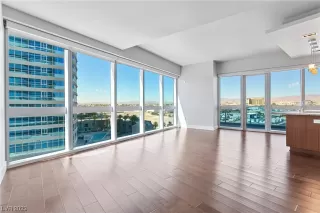 Photo #4: 2511139 Listing 