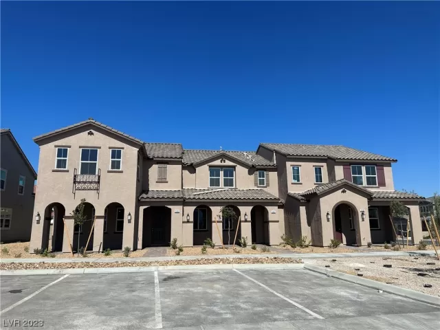 MLS: 2511160 Condo For Sale