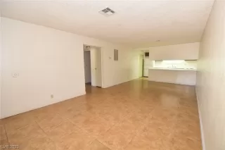 Photo #2: 2511162 Listing 