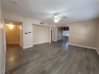 Photo #2: 2511200 Listing 