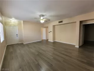 Photo #4: 2511200 Listing 