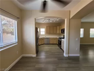 Photo #6: 2511200 Listing 