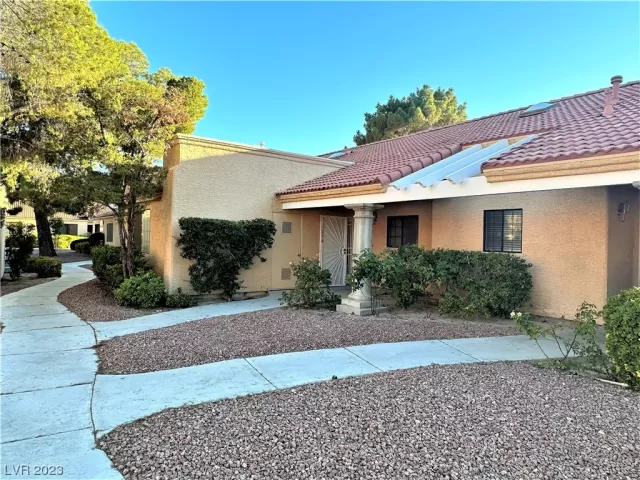 MLS: 2511214 Condo For Sale