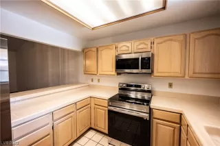 Photo #4: 2511214 Listing