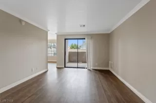 Photo #5: 2511220 Listing 