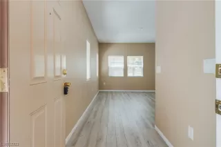 Photo #1: 2511233 Listing