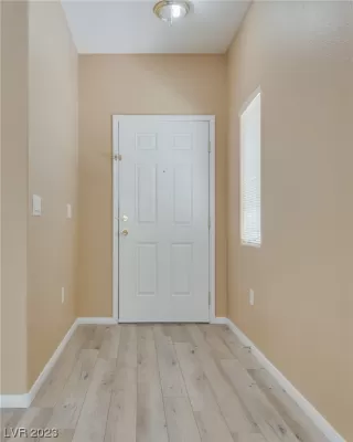 Photo #2: 2511233 Listing