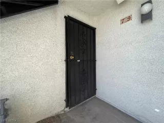 Photo #3: 2511243 Listing 