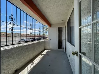 Photo #6: 2511243 Listing 