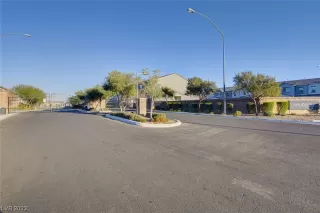 Photo #1: 2511244 Listing