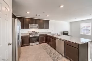 Photo #2: 2511268 Listing 